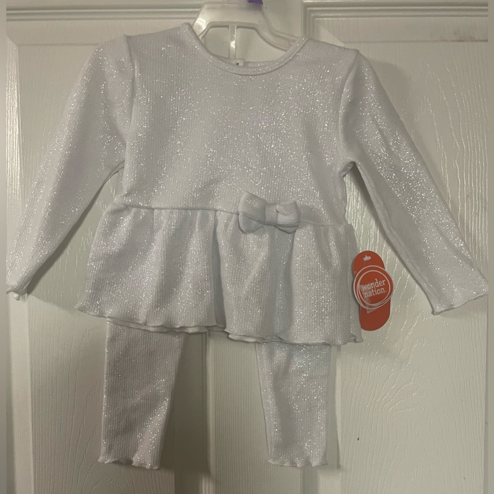 Wonder‎ Nation Sparkly White Outfit with Bow! NWT! Size 12 months.
